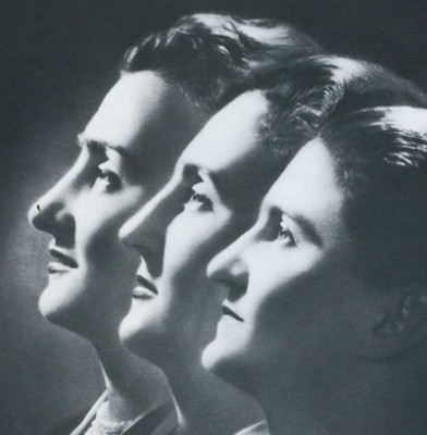 Zoe, Micol and Giovanna Fontana