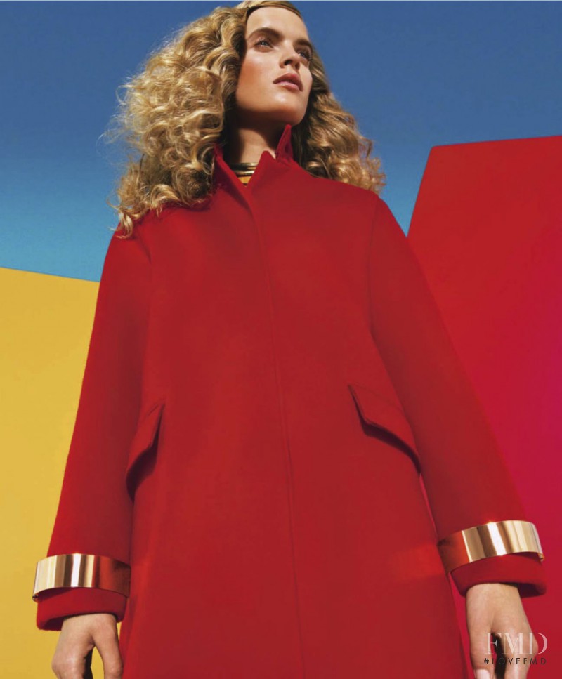 Mirte Maas featured in The New Hues, September 2013