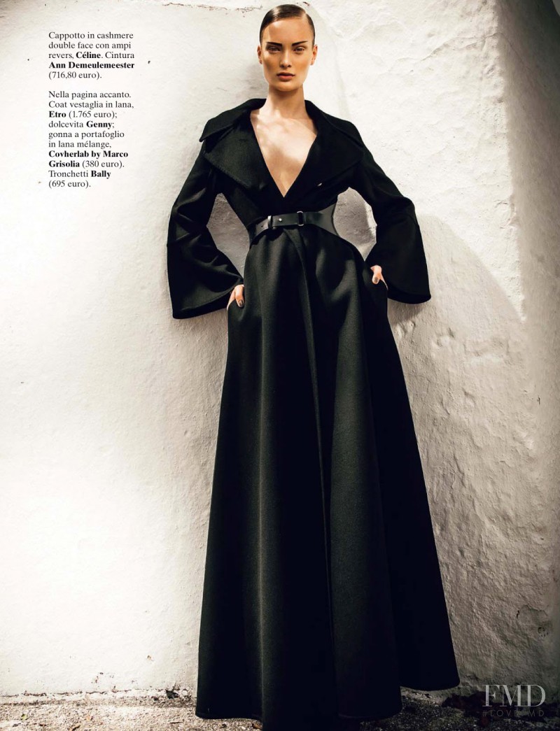 Egle Jezepcikaite featured in Il Fascino Discreto Del Cappotto, September 2013