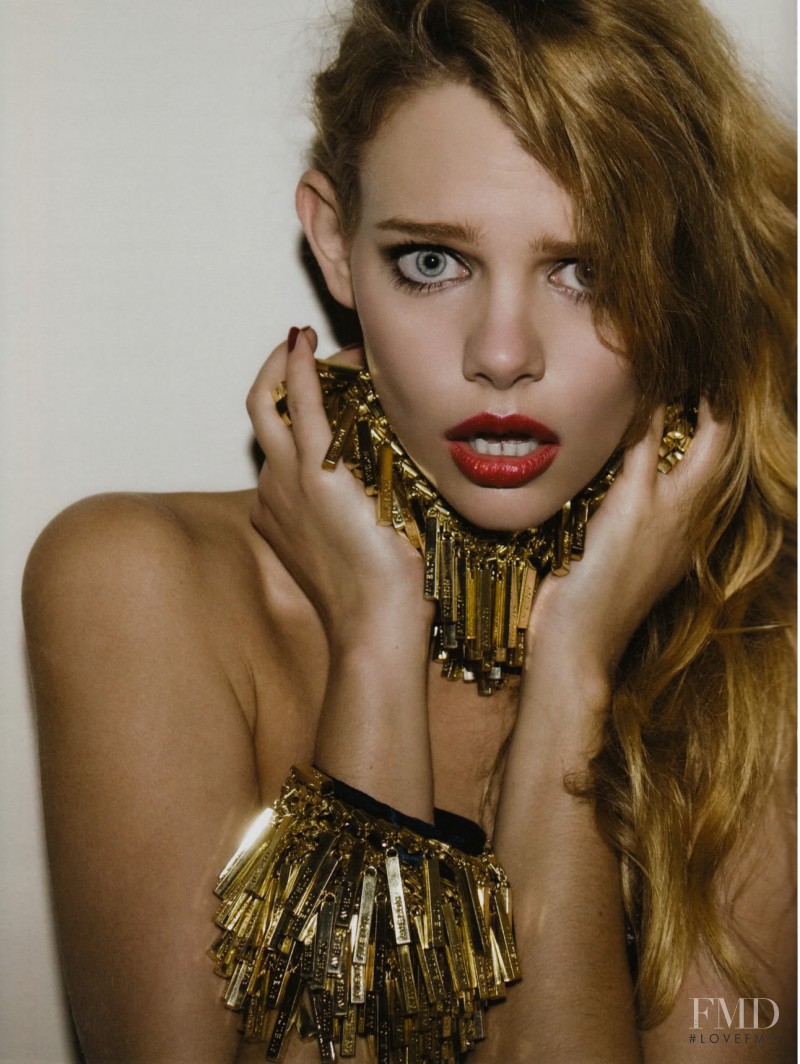 Marloes Horst featured in Marloes Horst, December 2009