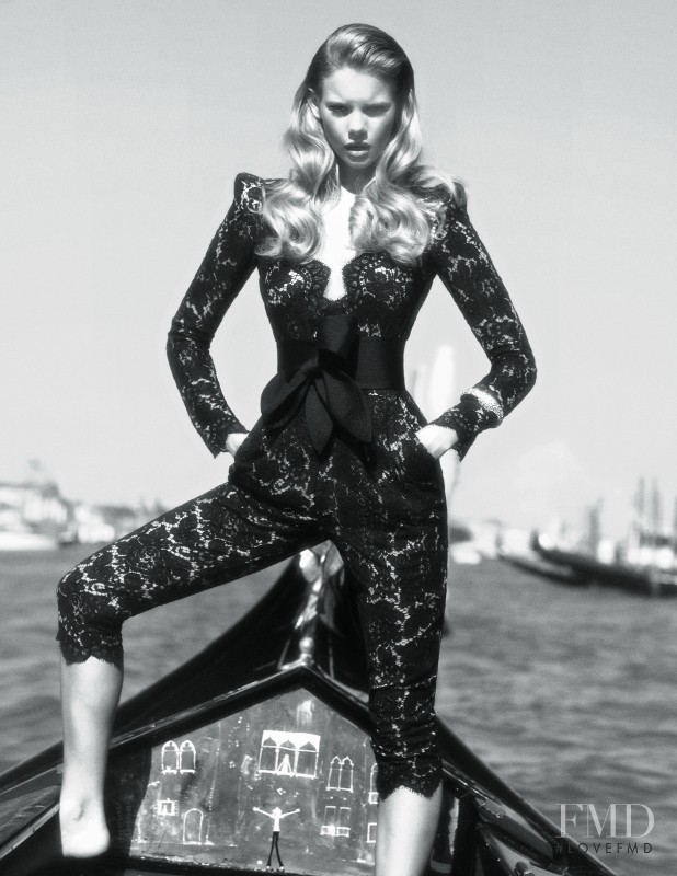 Marloes Horst featured in Venezia la dolce vita, December 2009