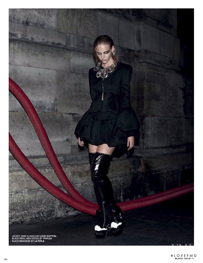 Marloes Horst featured in Noir Et Nuit, September 2009