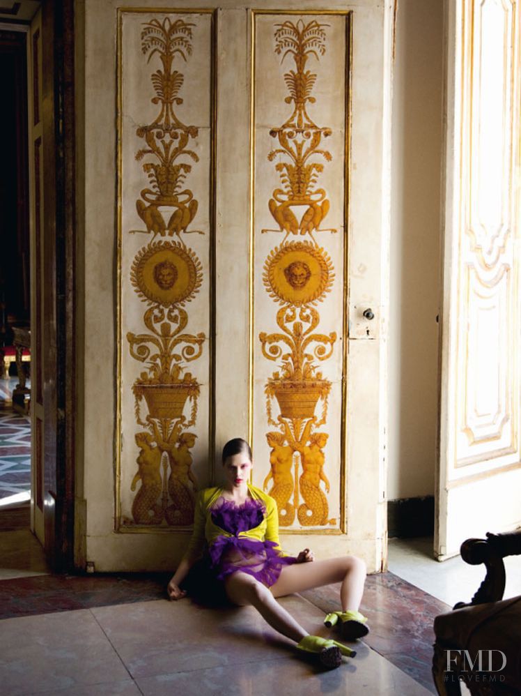 Anais Pouliot featured in Naples, April 2011