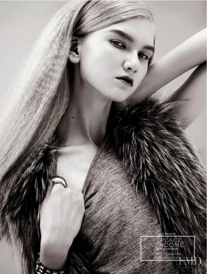 Anna Martynova featured in Au Parfum, September 2013