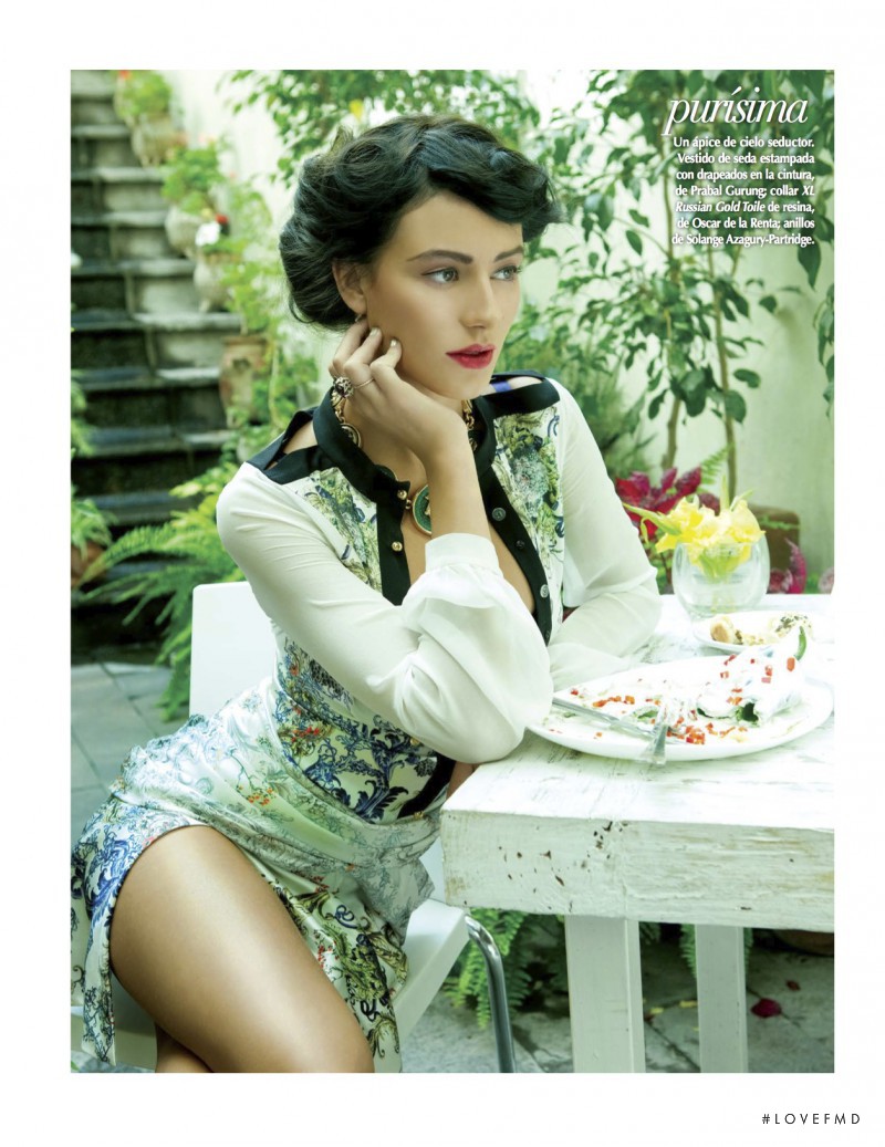 Alejandra Guilmant featured in El arte de seducir, September 2013