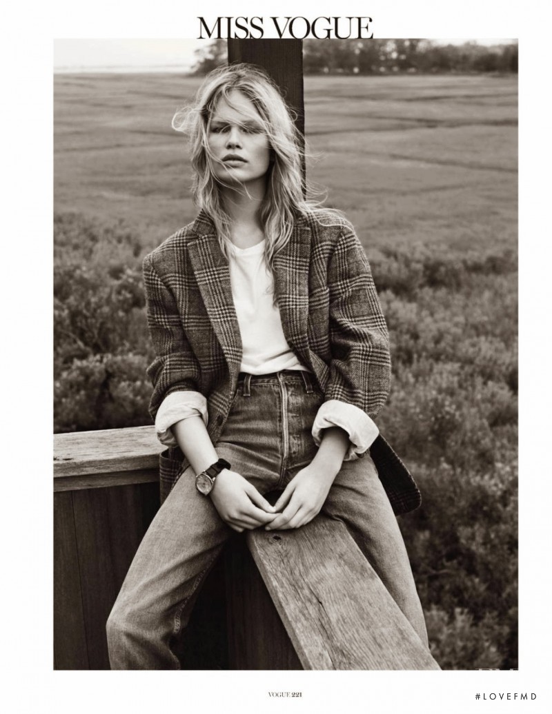 Anna Ewers featured in  Hamptons, October 2013