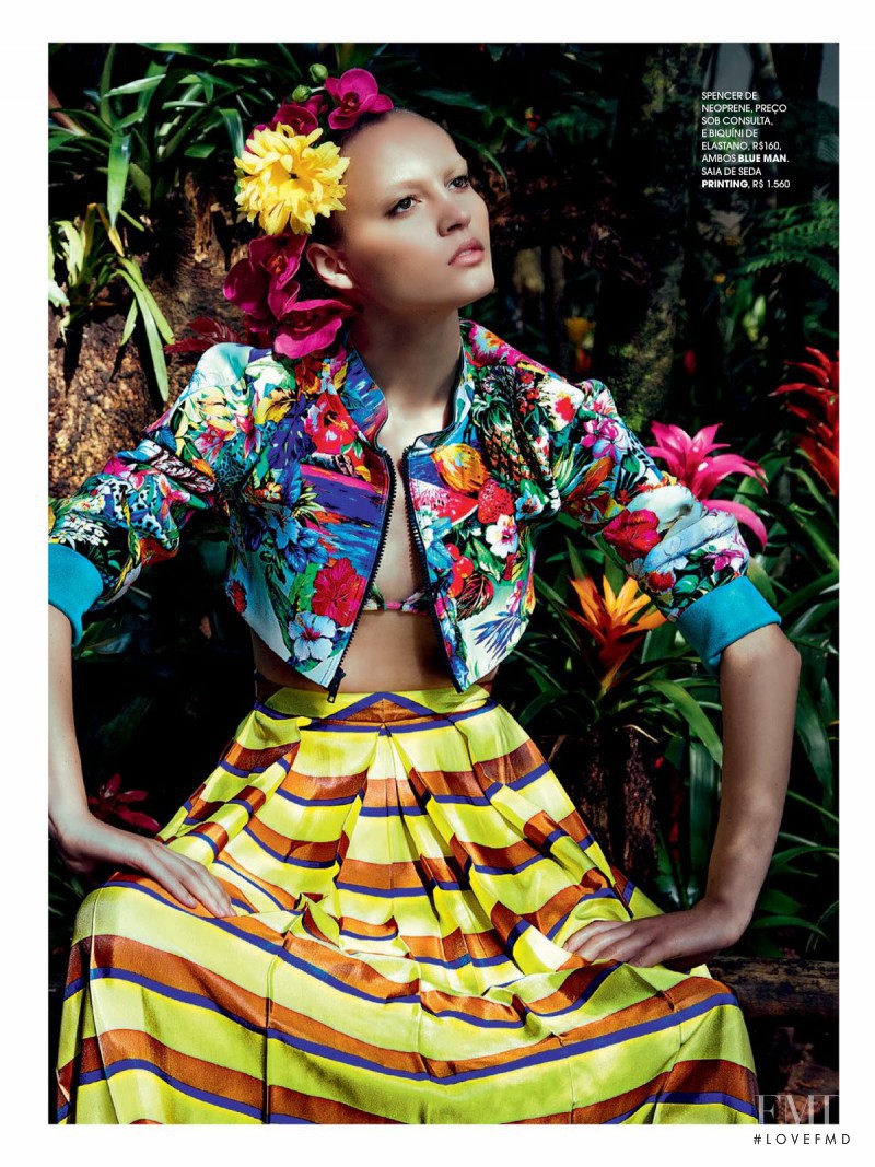 Paloma Passos featured in Poder Tropical, September 2013