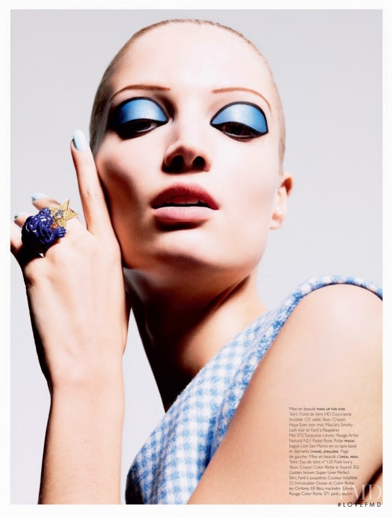 Melissa Tammerijn featured in Perfect Line, September 2013