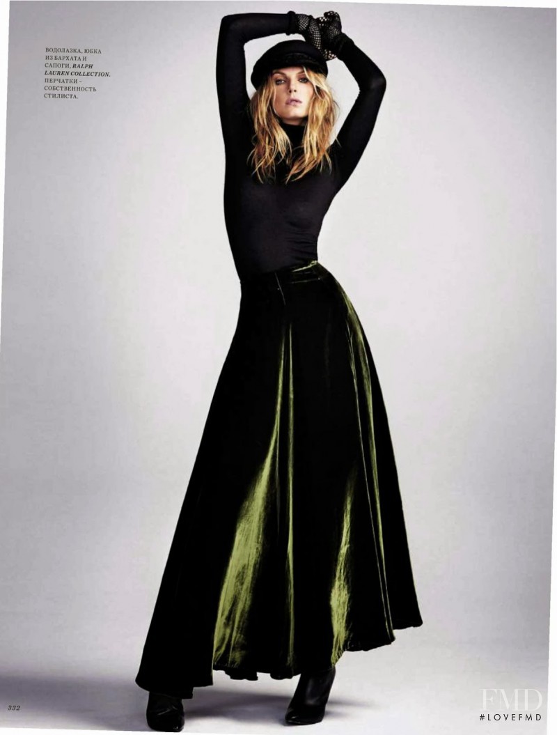 Angela Lindvall featured in World War, October 2013