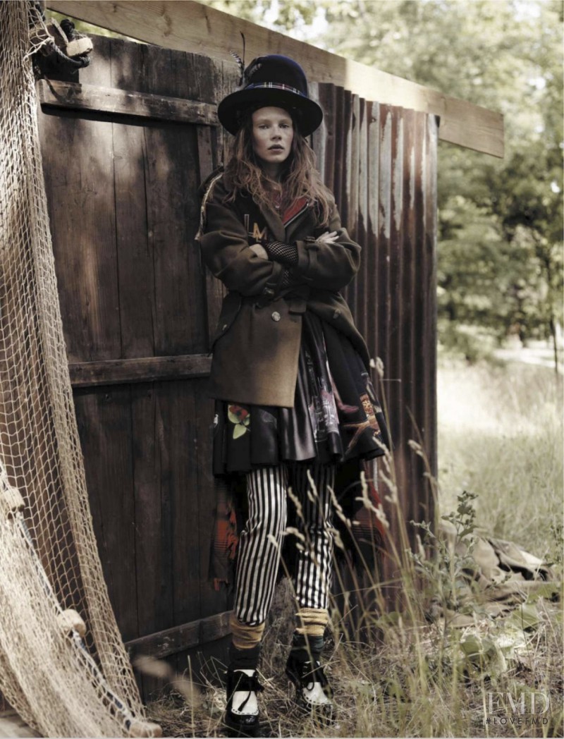 Julia Zimmer featured in Billy The Kid, October 2013