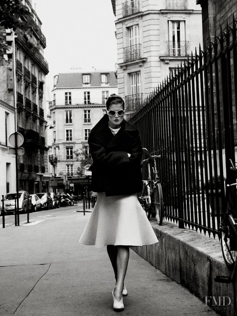 Malgosia Bela featured in Malgosia Bela, October 2013