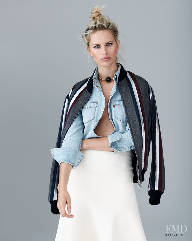 Karolina Kurkova featured in Karolina Kurkova, October 2013