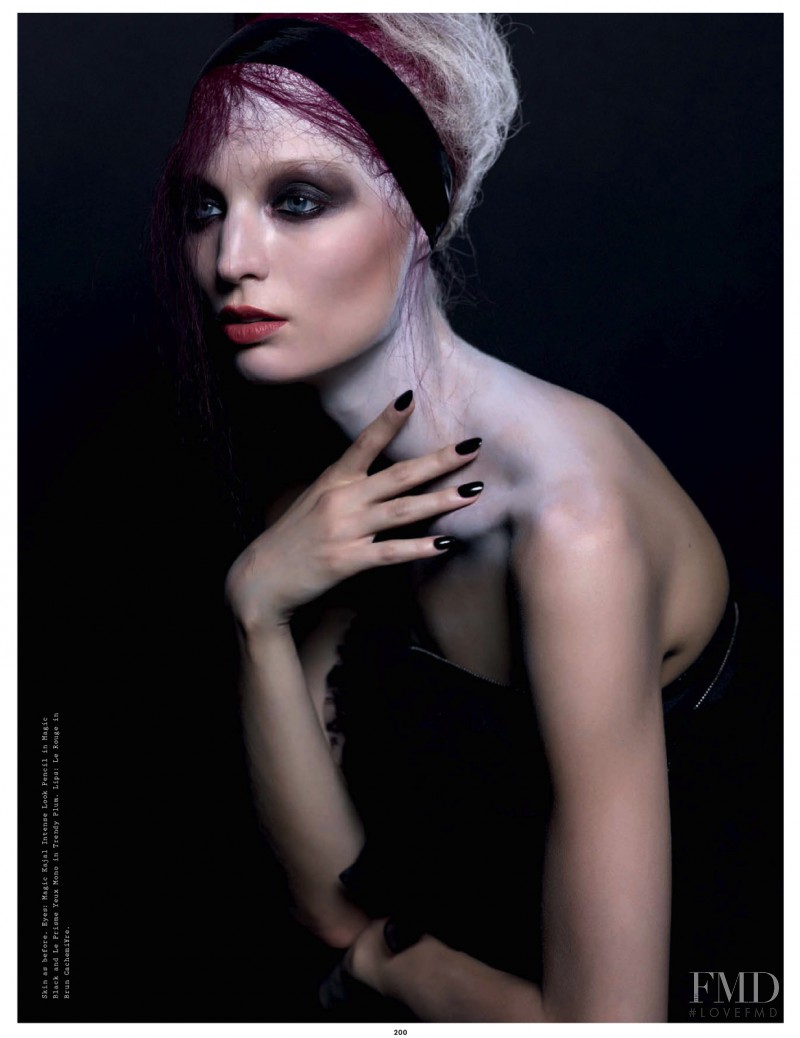 Melissa Tammerijn featured in Love In Rouge, September 2013