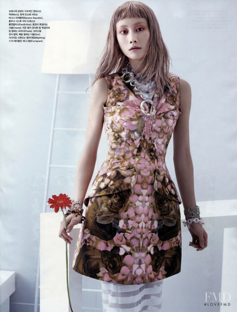 Hyun Yi Lee featured in Floral Index, April 2013