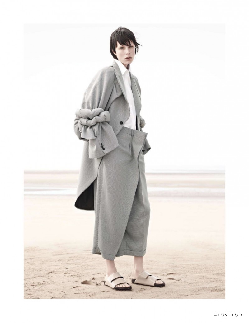 Edie Campbell featured in Sur Le Sable, November 2013