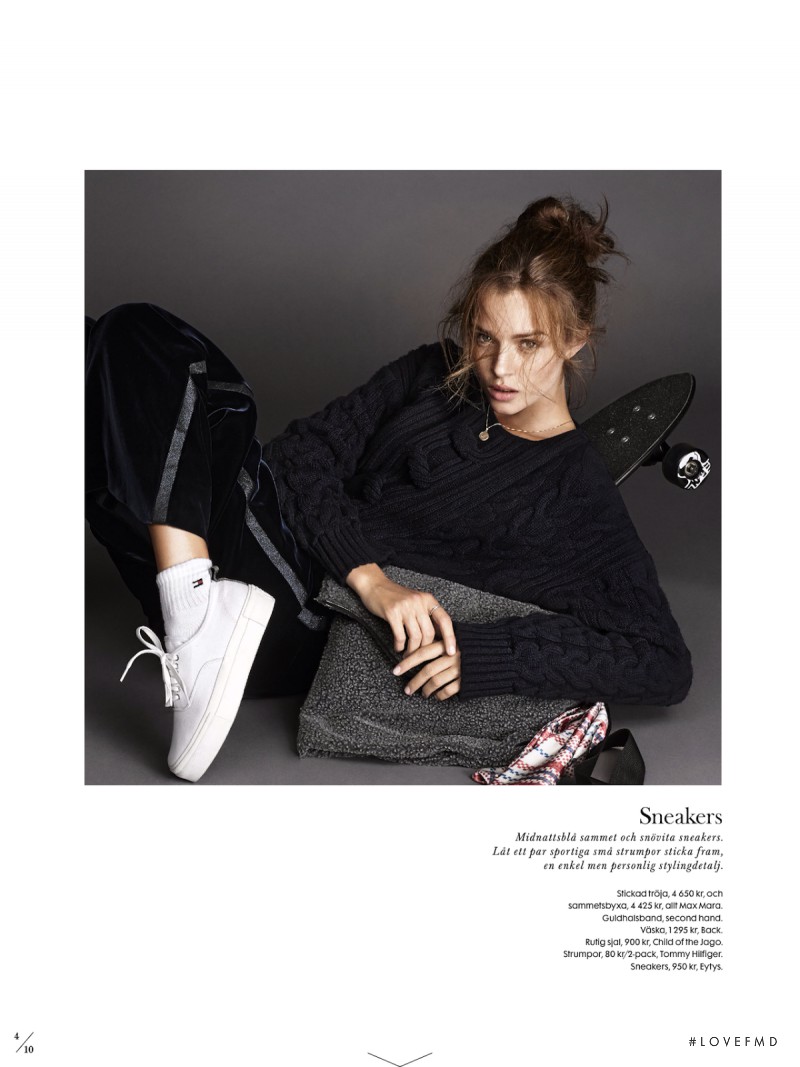 Josephine Skriver featured in Den Nya Linjen, November 2013