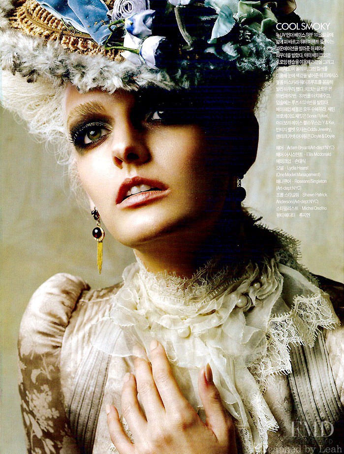 Lydia Hearst featured in Lydia Hearst, September 2006