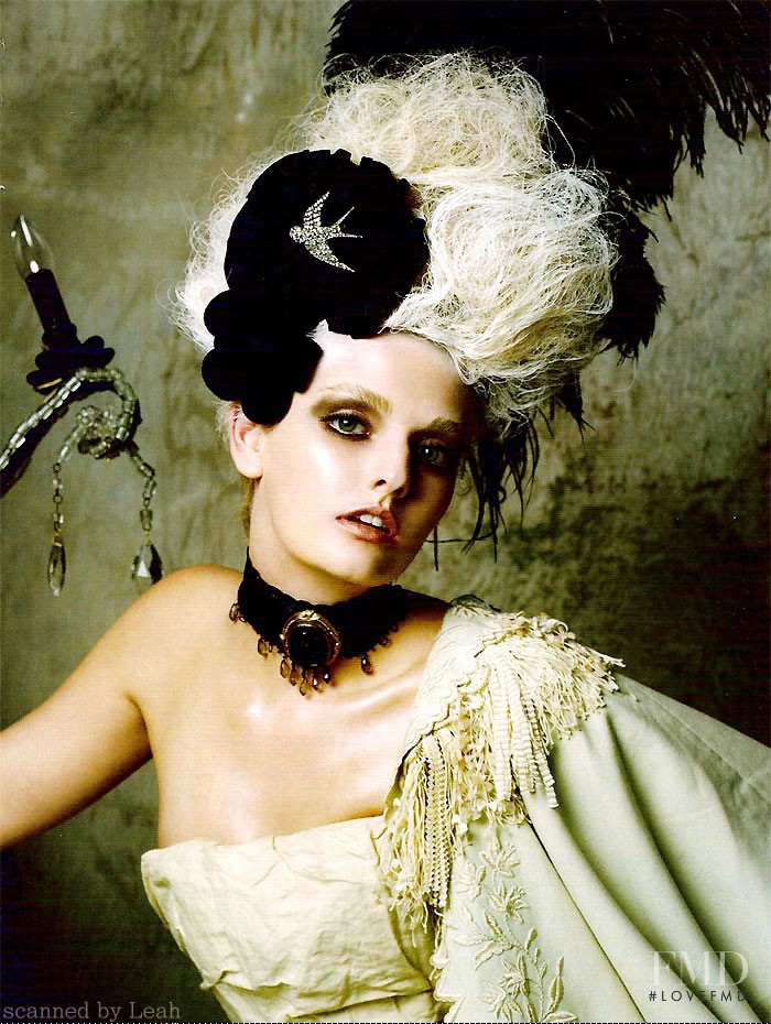 Lydia Hearst featured in Lydia Hearst, September 2006