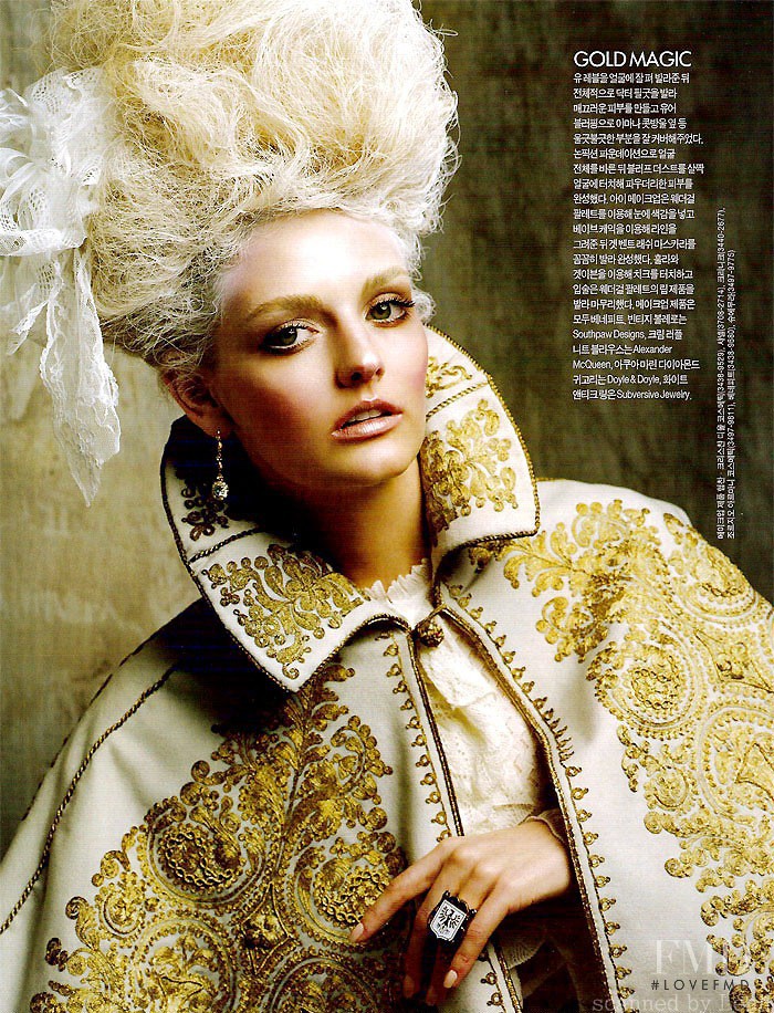 Lydia Hearst featured in Lydia Hearst, September 2006