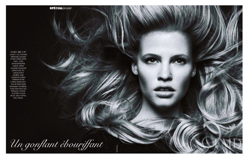 Lara Stone featured in Beauty, October 2013