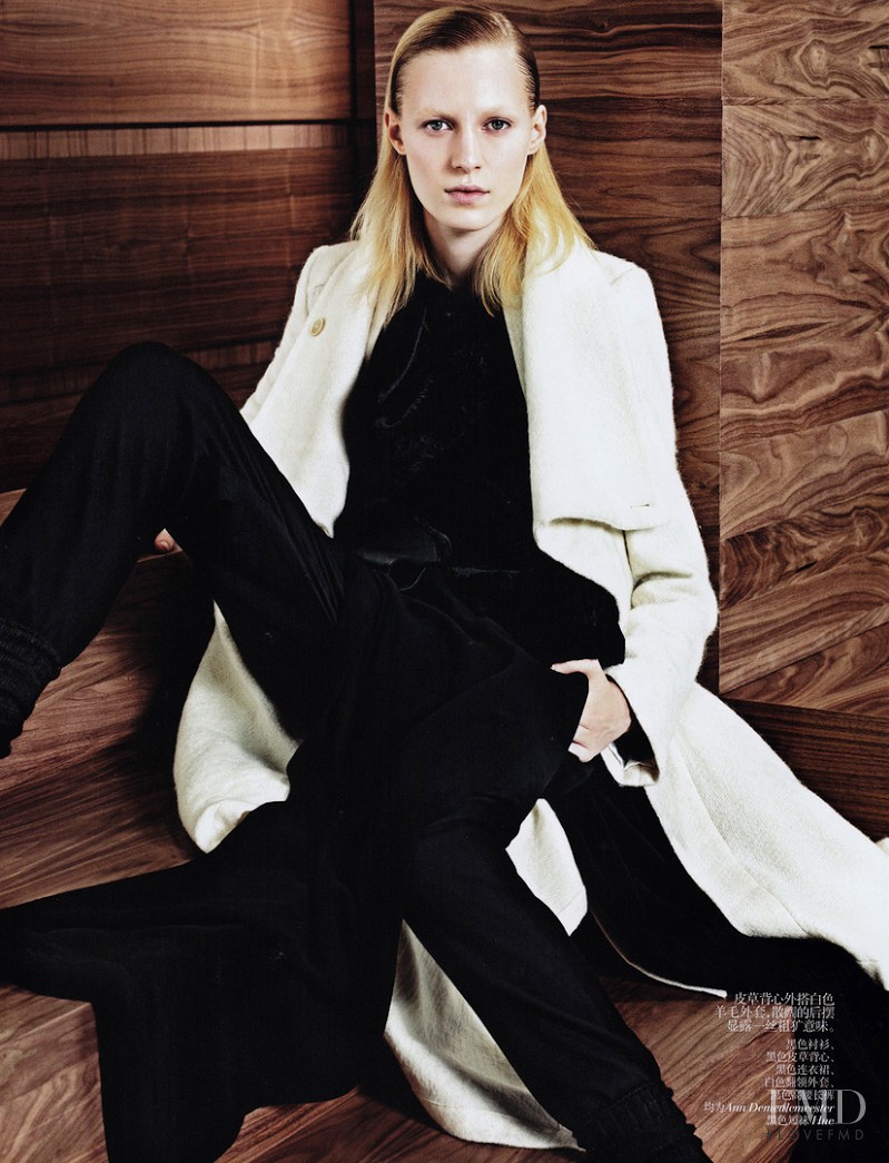 Julia Nobis featured in Simply Sporty Furs, November 2013