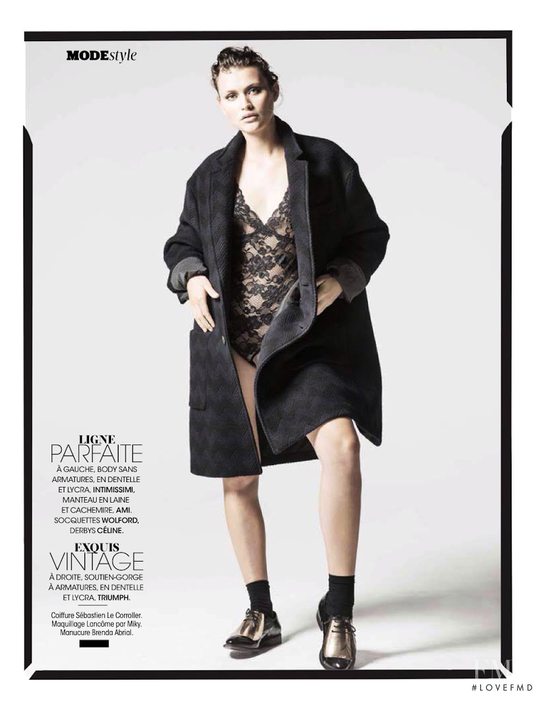 Chloé Lecareux featured in Intimes Confessions, October 2013
