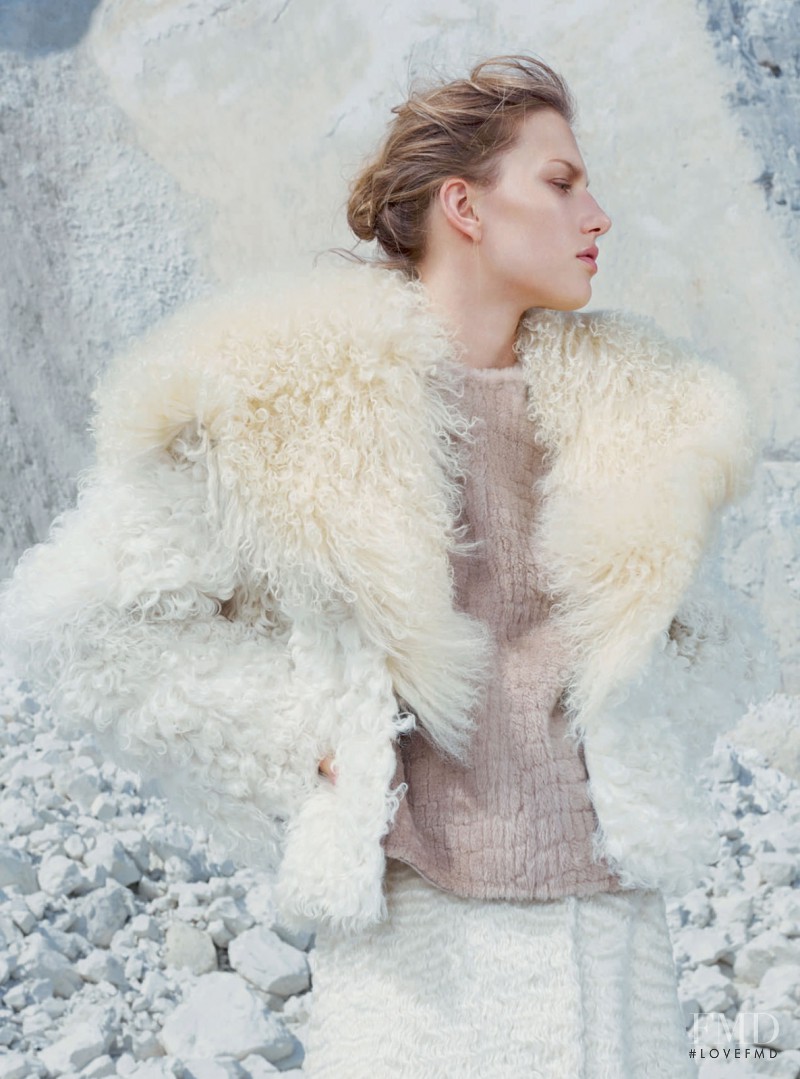 Marique Schimmel featured in Snow Queen, December 2013