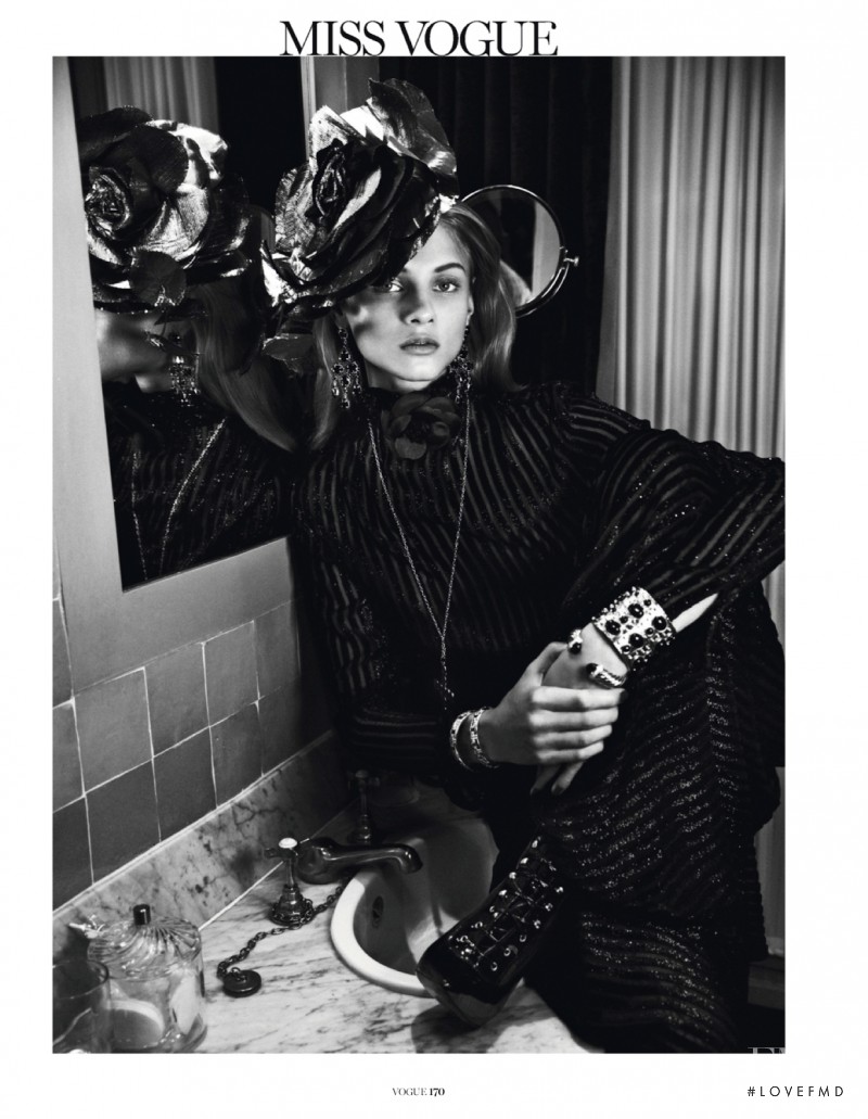 Anna Selezneva featured in 19 Chambre, December 2013