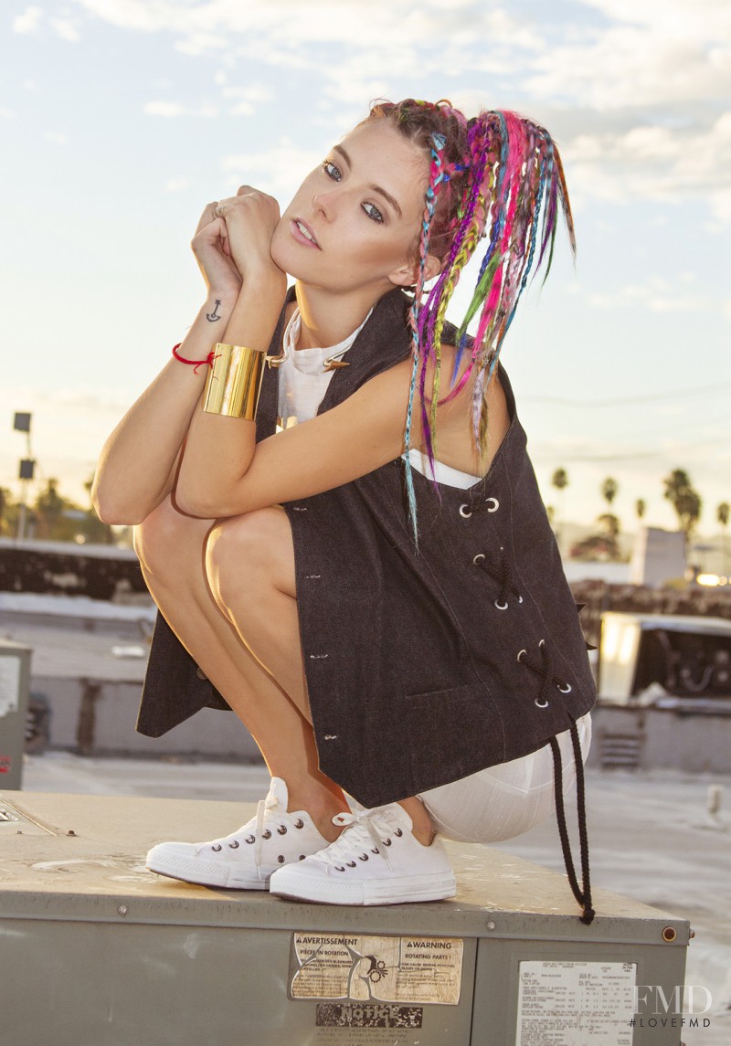 Chloe Norgaard featured in Crayon Ponysiah, December 2013