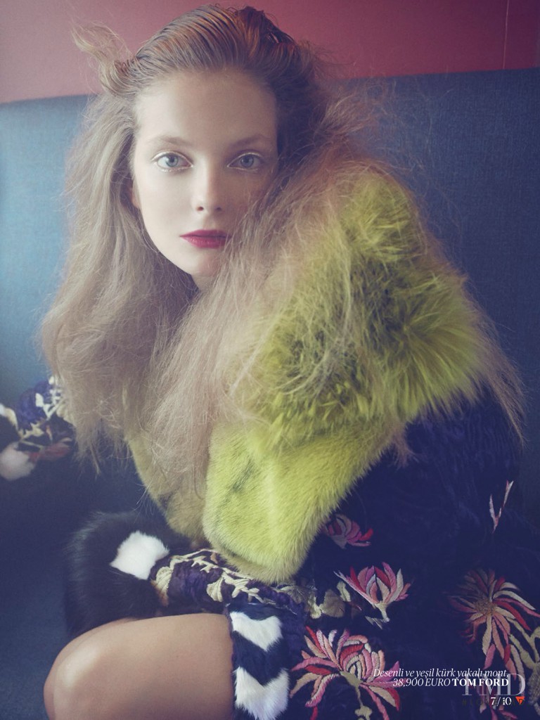 Eniko Mihalik featured in Eniko yolda, December 2013