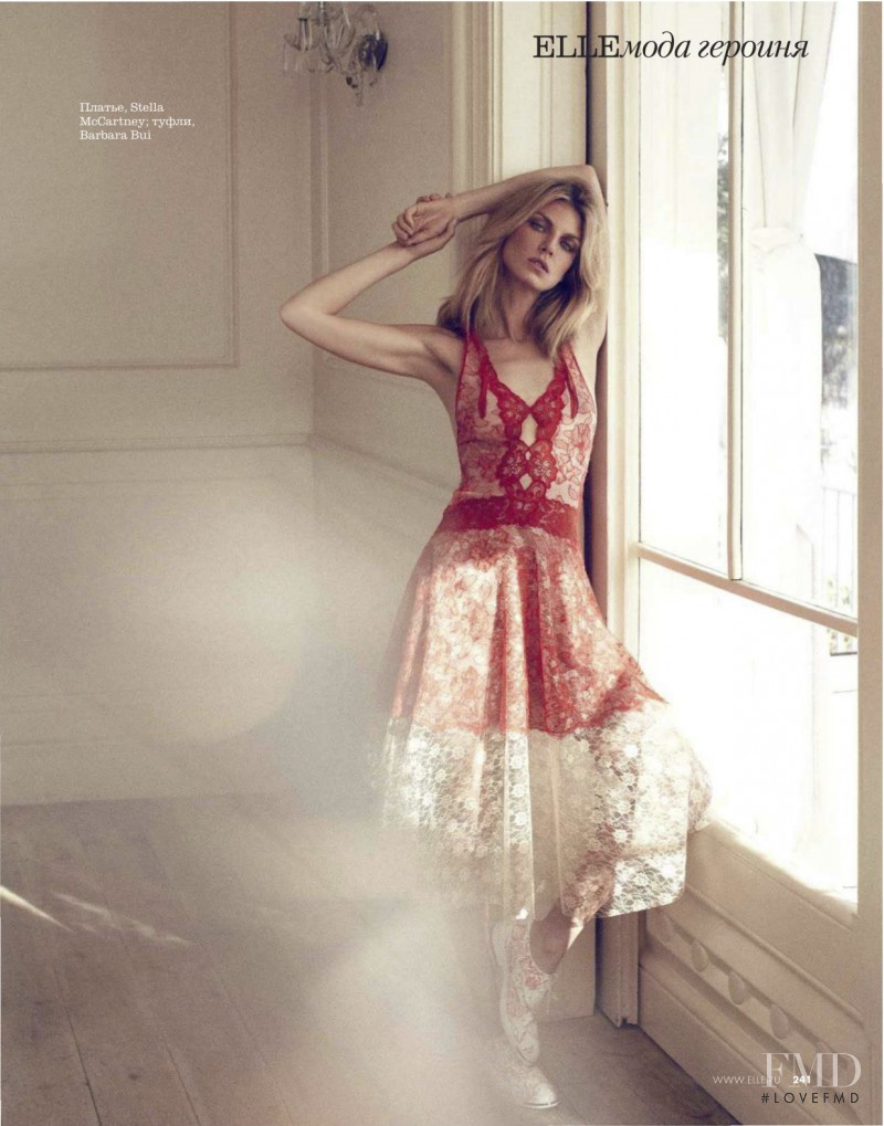 Angela Lindvall featured in Girl In Bloom, March 2014