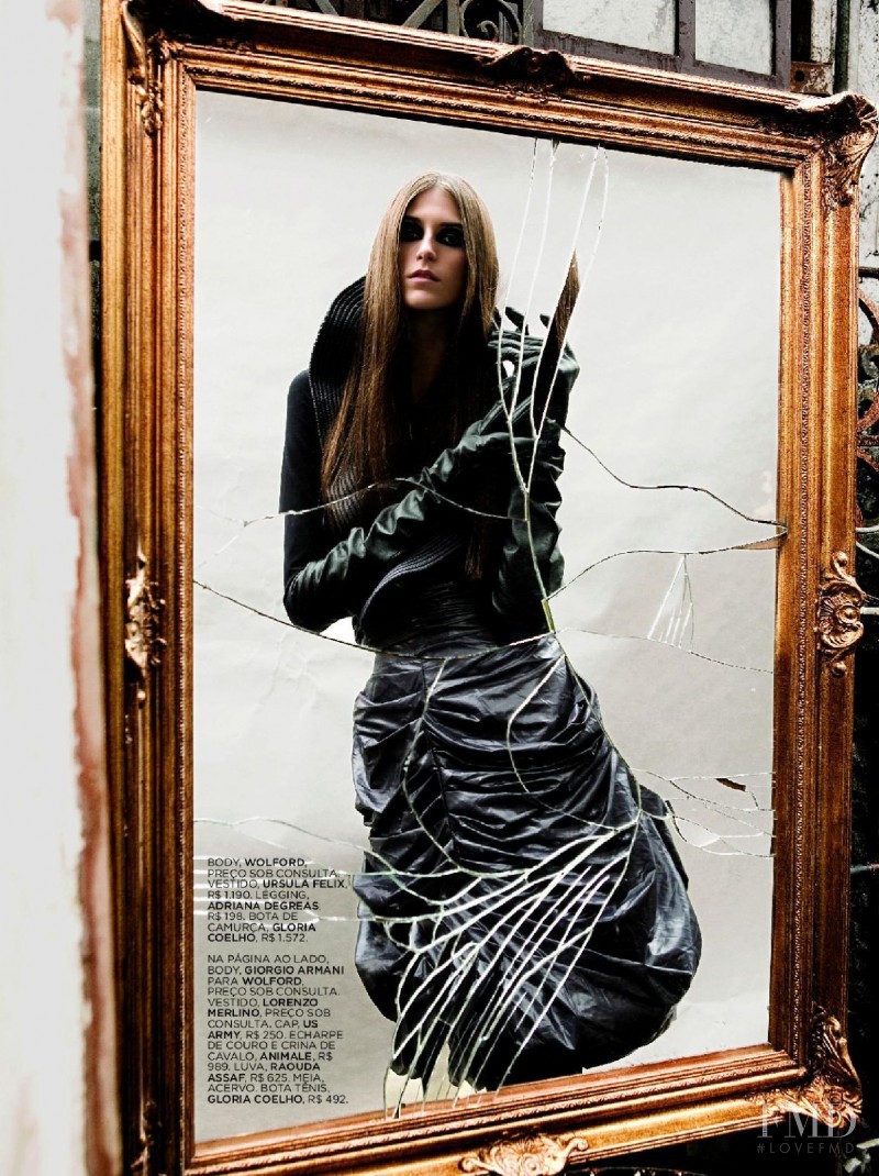 Daiane Conterato featured in dama do espelho, June 2008