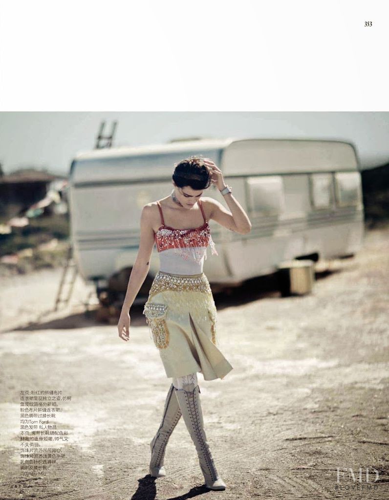 Isabeli Fontana featured in Desert Song, April 2014