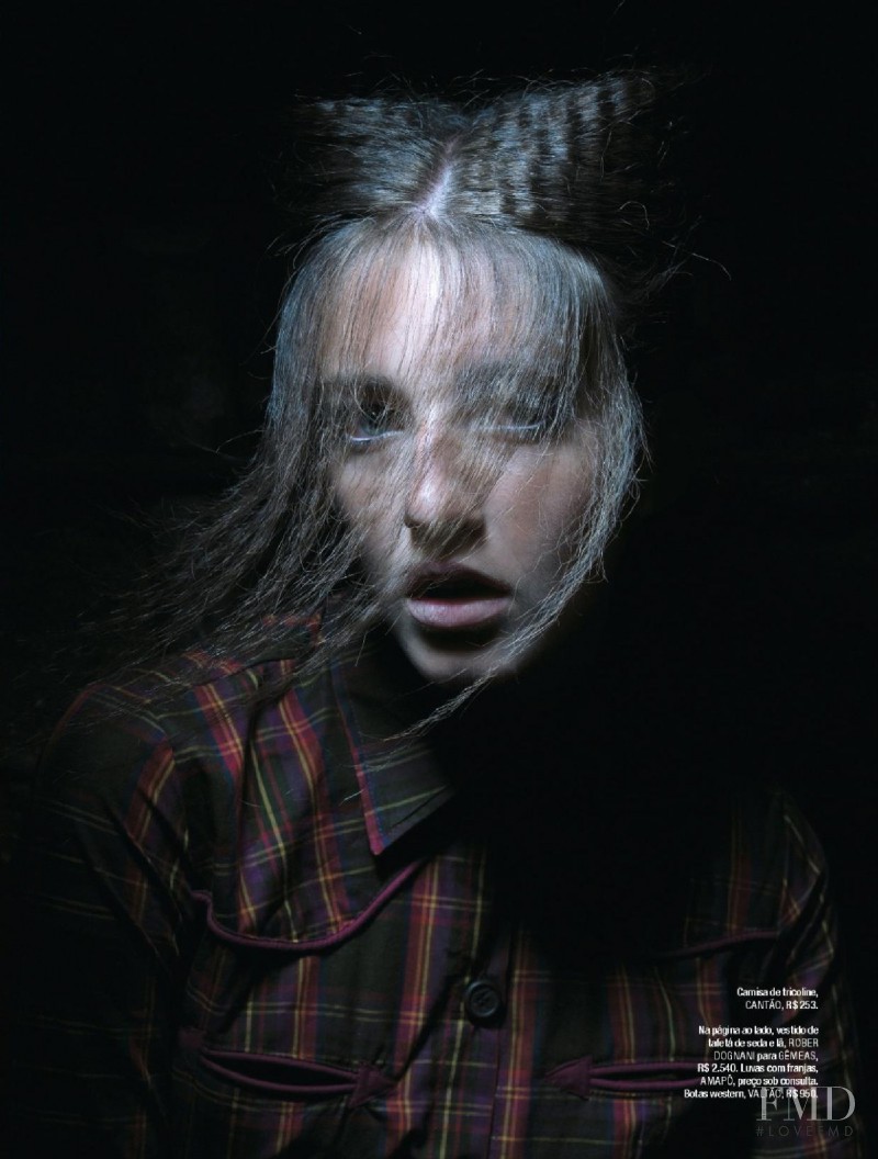 Cristina Herrmann featured in Veredas, March 2008