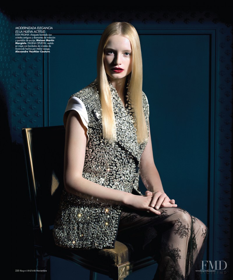 Maud Welzen featured in En Mi Castillo, November 2012