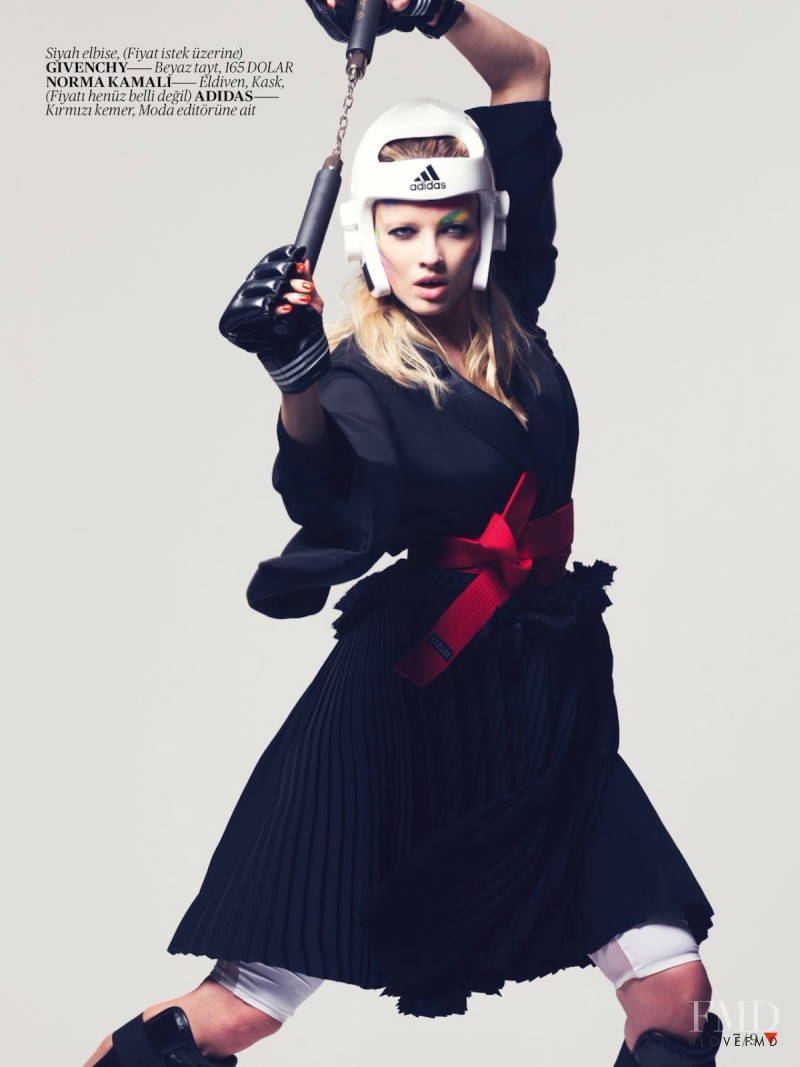 Natalia Siodmiak featured in Spordayim, sonra ararim, April 2014