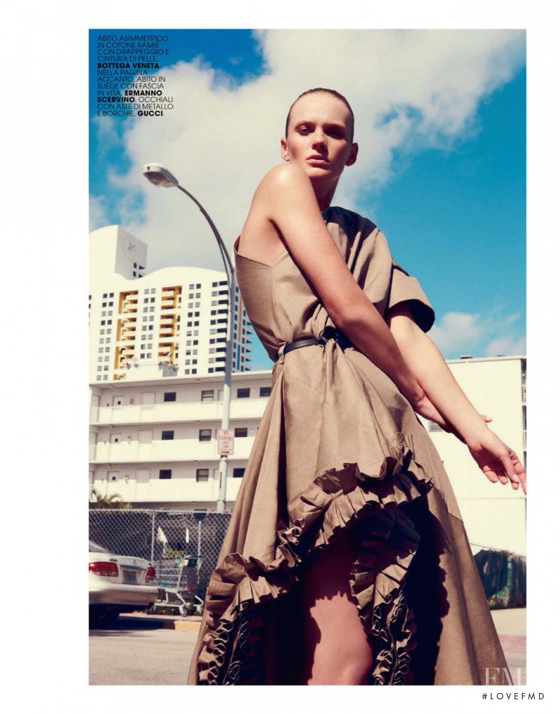 Anne Vyalitsyna featured in New Mood Nude Look Colour Trend Skin, April 2014