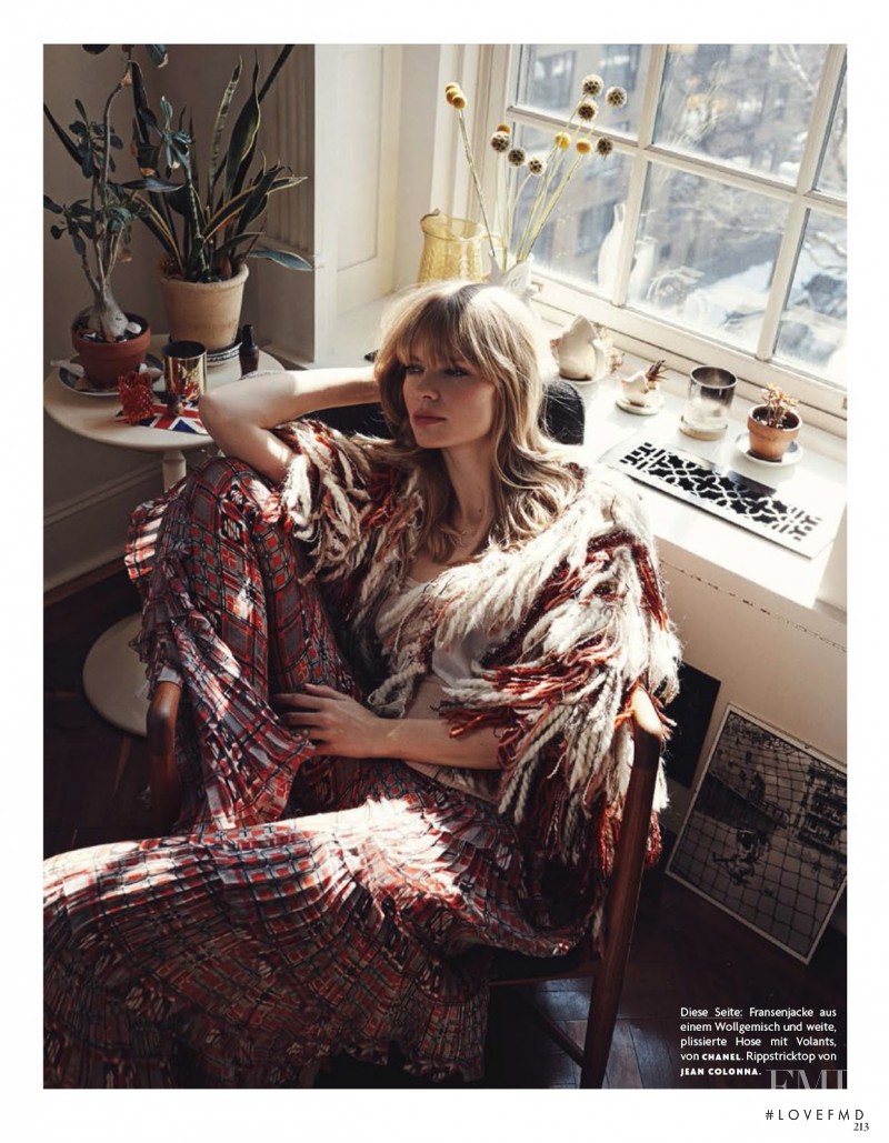 Julia Stegner featured in Everyday You Make Me Smile, May 2014