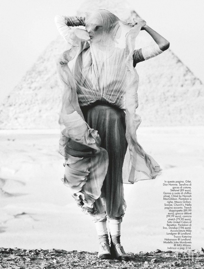 Jules Mordovets featured in Avventura Nel Deserto, June 2011