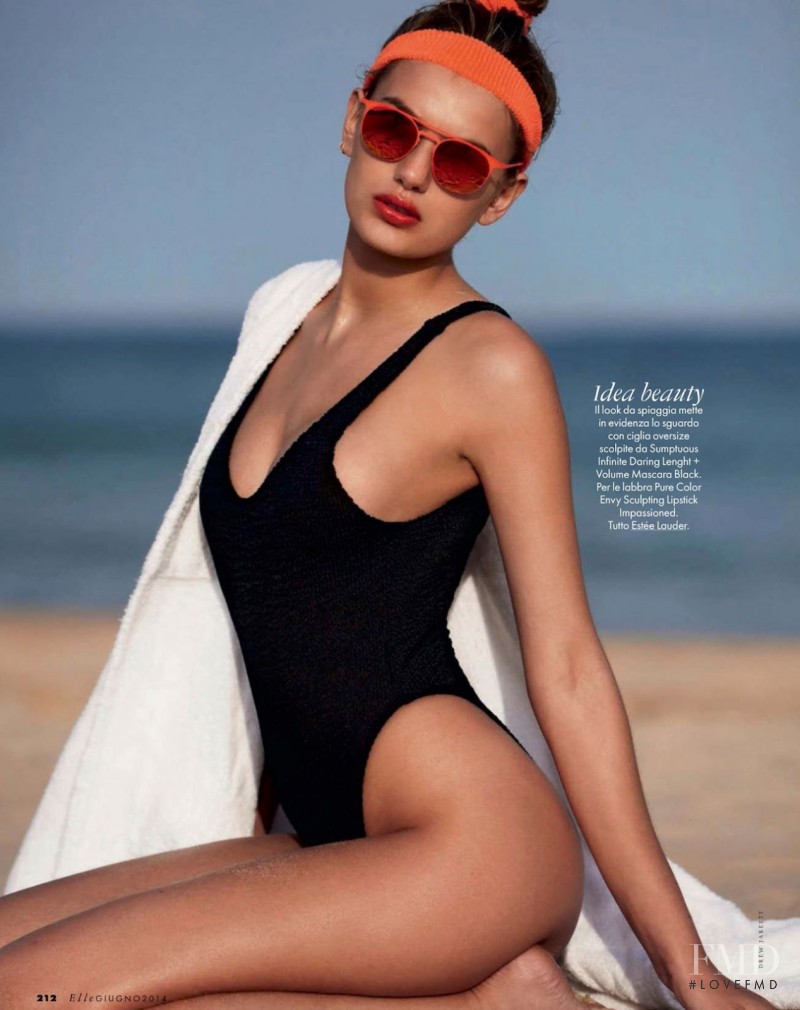 Bregje Heinen featured in Sporting Club, June 2014