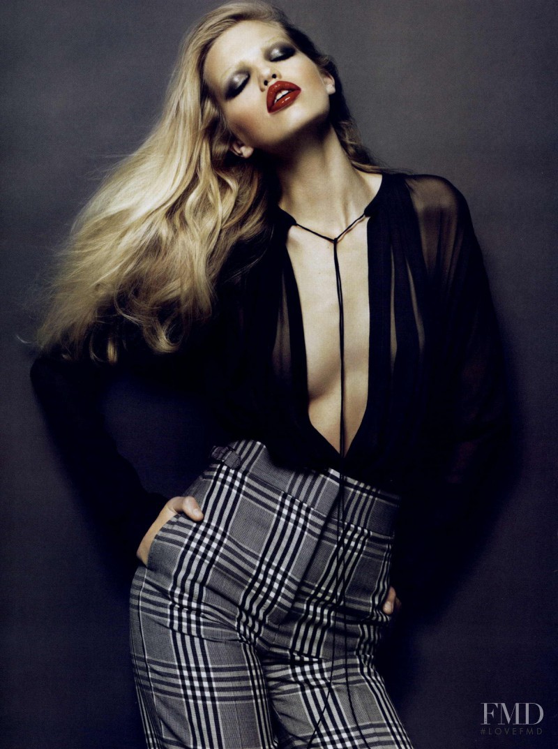 Daphne Groeneveld featured in La Femme Ford, December 2010