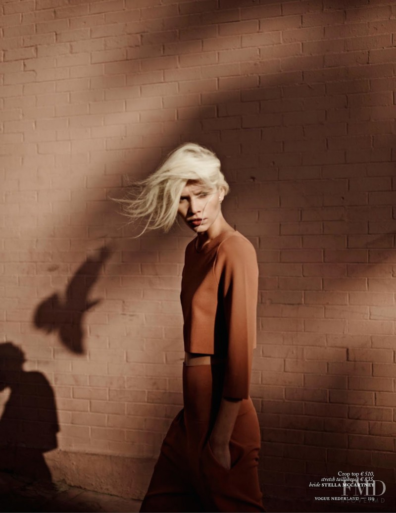 Aline Weber featured in Aline , July 2014