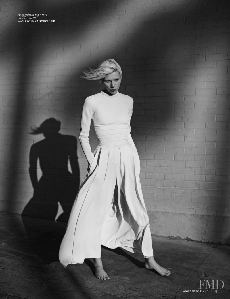 Aline Weber featured in Aline , July 2014