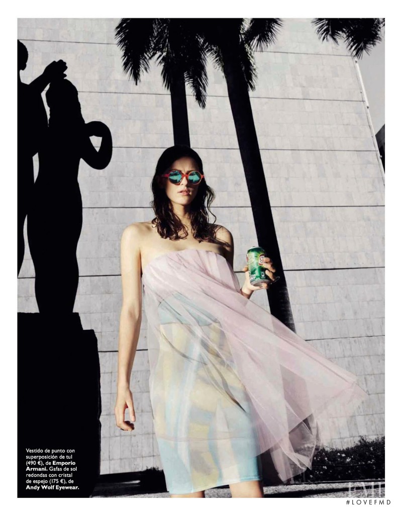 Melanie  Werner featured in Garota Girl, June 2014