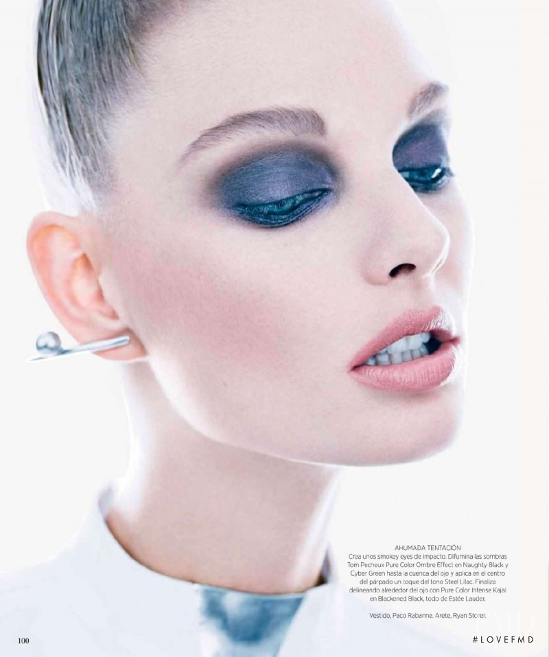 Patricia van der Vliet featured in Inyeccion De Color, July 2014