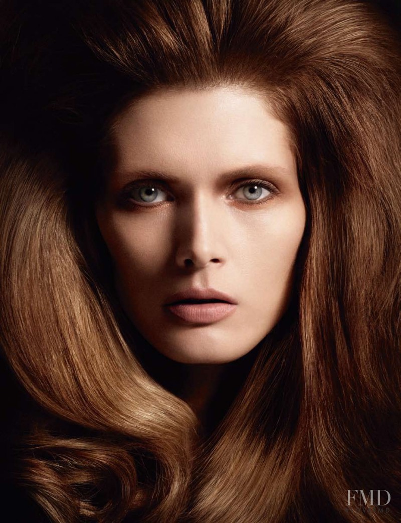 Malgosia Bela featured in Gucci That Seventies Allure, March 2011