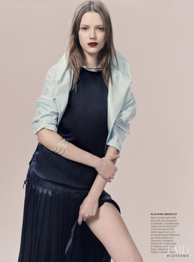 Esther Heesch featured in Alles Außer Schwarz, March 2014