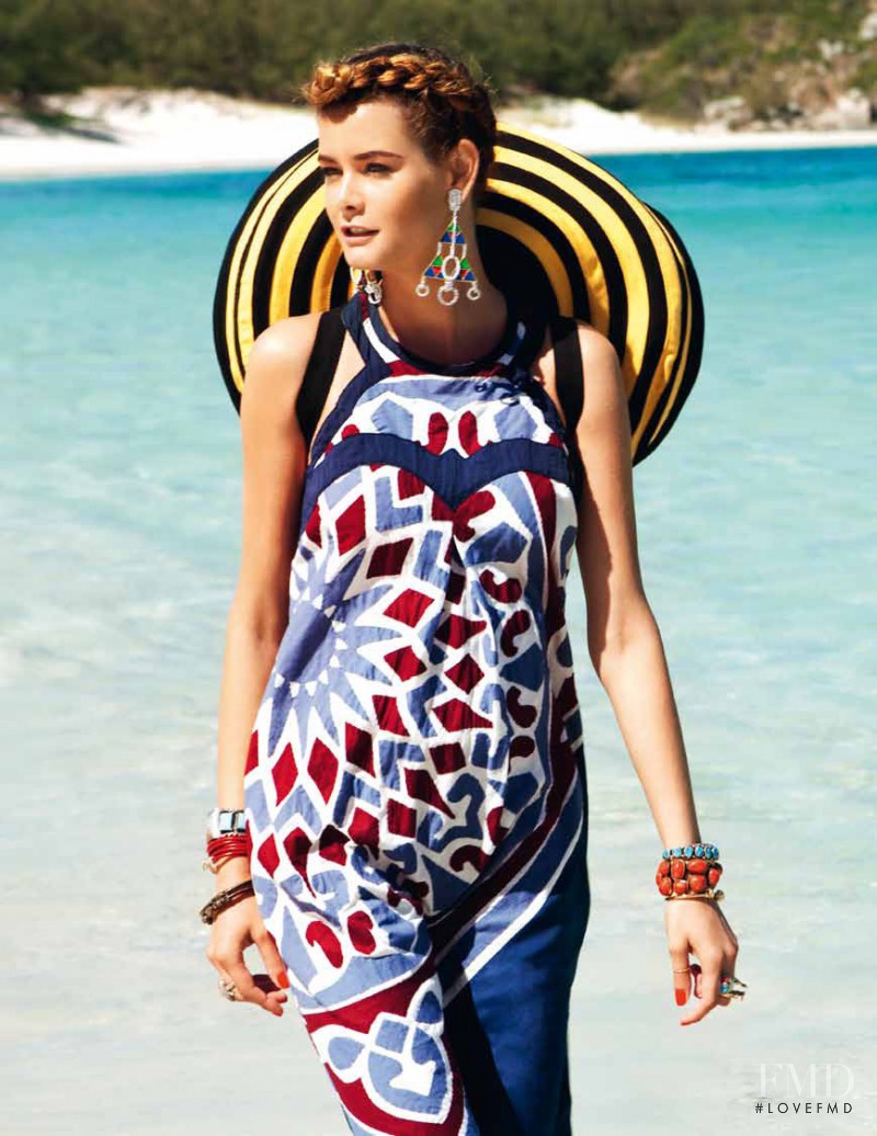 Flavia de Oliveira featured in Sabor Tropical, June 2011