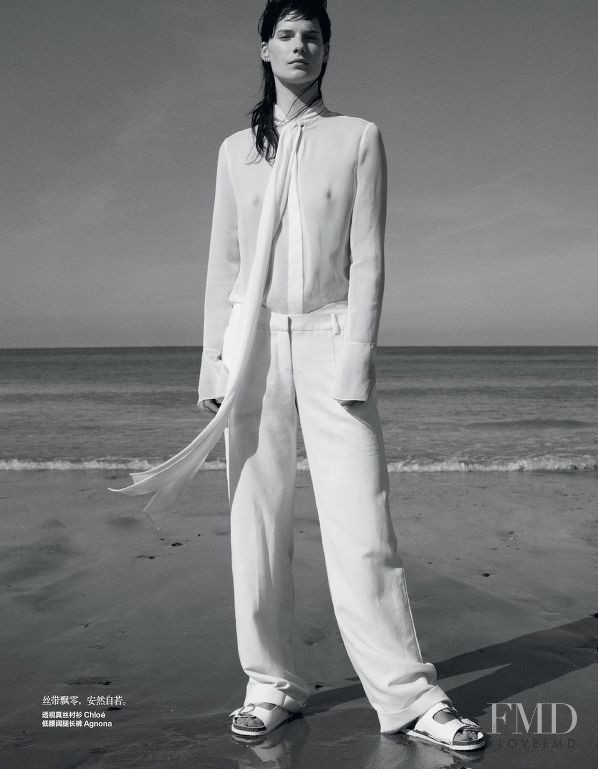 Querelle Jansen featured in The Waves, September 2014