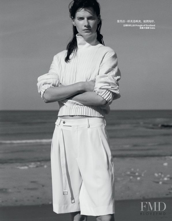 Querelle Jansen featured in The Waves, September 2014